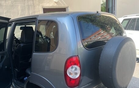 Chevrolet Niva I рестайлинг, 2017 год, 780 000 рублей, 2 фотография