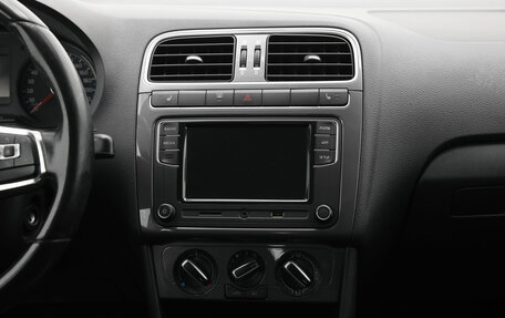 Volkswagen Polo VI (EU Market), 2018 год, 1 150 000 рублей, 11 фотография