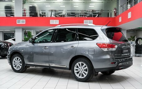 Nissan Pathfinder, 2016 год, 1 599 000 рублей, 4 фотография