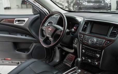 Nissan Pathfinder, 2016 год, 1 599 000 рублей, 6 фотография