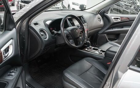 Nissan Pathfinder, 2016 год, 1 599 000 рублей, 11 фотография