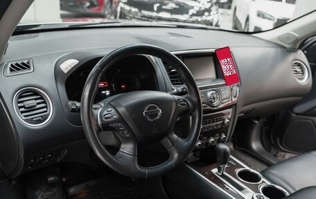 Nissan Pathfinder, 2016 год, 1 599 000 рублей, 12 фотография