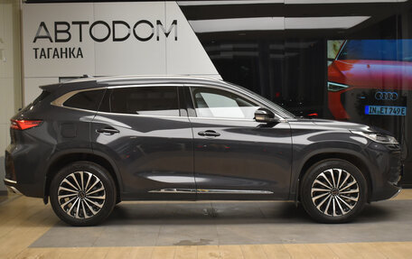 CheryExeed TXL, 2022 год, 2 379 000 рублей, 4 фотография