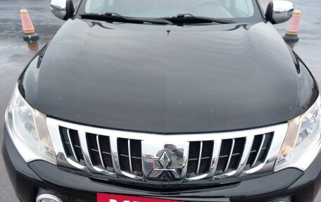 Mitsubishi L200 IV рестайлинг, 2015 год, 1 600 000 рублей, 9 фотография