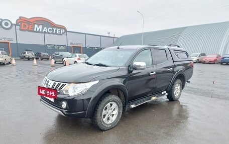 Mitsubishi L200 IV рестайлинг, 2015 год, 1 600 000 рублей, 2 фотография