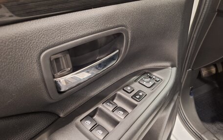 Mitsubishi Outlander III рестайлинг 3, 2017 год, 1 980 000 рублей, 22 фотография