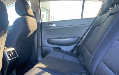 KIA Sportage IV рестайлинг, 2019 год, 2 098 000 рублей, 13 фотография