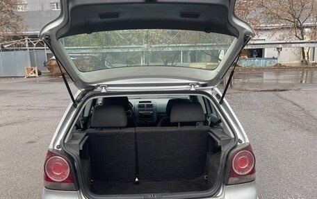 Volkswagen Polo IV рестайлинг, 2005 год, 295 000 рублей, 21 фотография