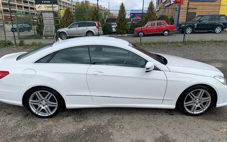 Mercedes-Benz E-Класс, 2012 год, 1 160 000 рублей, 5 фотография