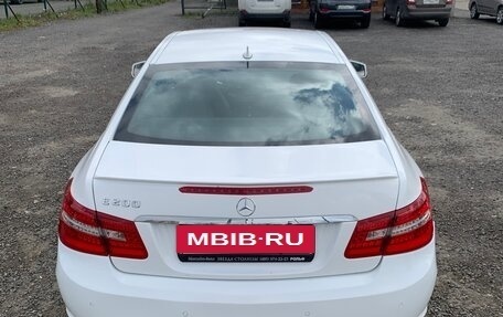 Mercedes-Benz E-Класс, 2012 год, 1 160 000 рублей, 2 фотография