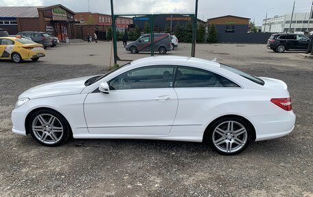 Mercedes-Benz E-Класс, 2012 год, 1 160 000 рублей, 6 фотография