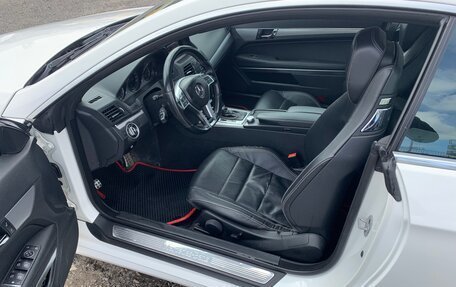 Mercedes-Benz E-Класс, 2012 год, 1 160 000 рублей, 7 фотография