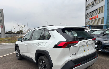 Toyota RAV4, 2025 год, 3 920 000 рублей, 2 фотография