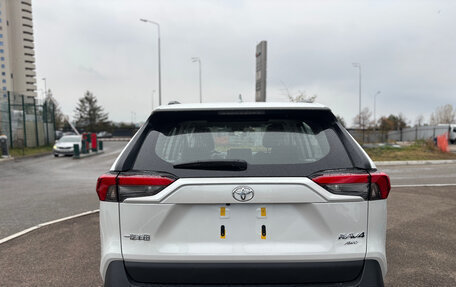 Toyota RAV4, 2025 год, 3 920 000 рублей, 3 фотография