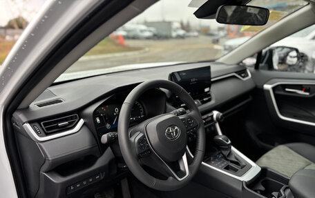 Toyota RAV4, 2025 год, 3 920 000 рублей, 10 фотография