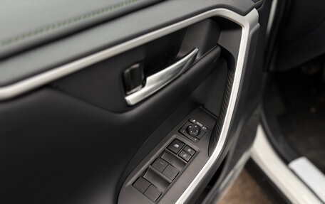 Toyota RAV4, 2025 год, 3 920 000 рублей, 9 фотография