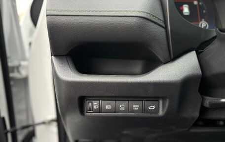 Toyota RAV4, 2025 год, 3 920 000 рублей, 11 фотография