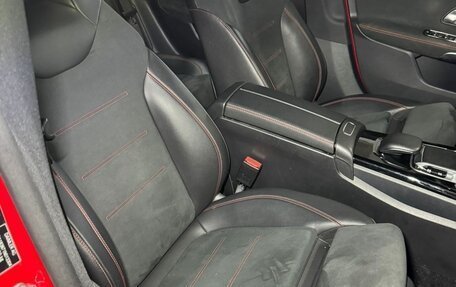 Mercedes-Benz CLA, 2019 год, 3 200 000 рублей, 20 фотография