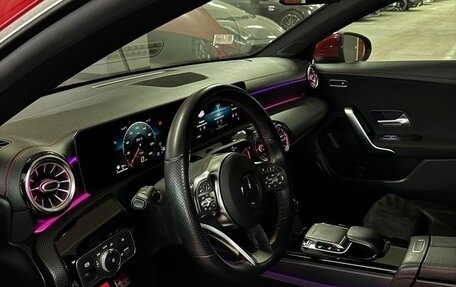 Mercedes-Benz CLA, 2019 год, 3 200 000 рублей, 11 фотография