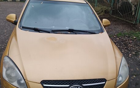 KIA cee'd I рестайлинг, 2009 год, 380 000 рублей, 4 фотография