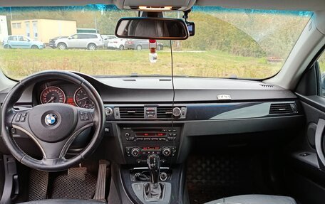 BMW 3 серия, 2008 год, 1 300 000 рублей, 11 фотография