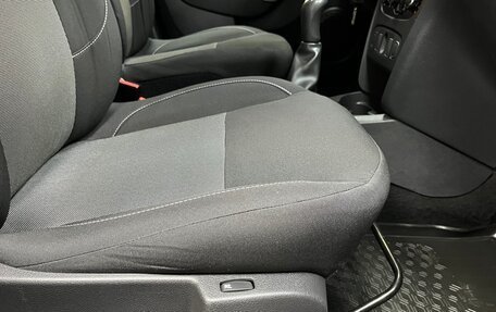 Renault Logan II, 2019 год, 1 275 000 рублей, 16 фотография