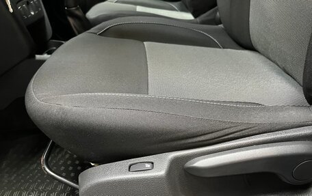 Renault Logan II, 2019 год, 1 275 000 рублей, 10 фотография