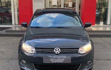 Volkswagen Polo VI (EU Market), 2013 год, 870 000 рублей, 2 фотография