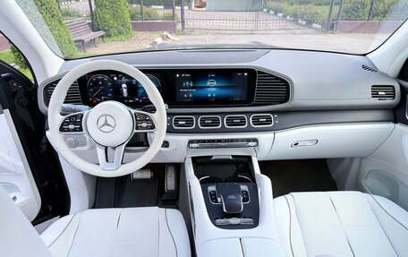 Mercedes-Benz Maybach GLS I, 2023 год, 25 000 000 рублей, 9 фотография