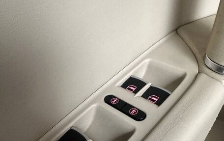 Volkswagen Touareg III, 2011 год, 2 300 000 рублей, 9 фотография