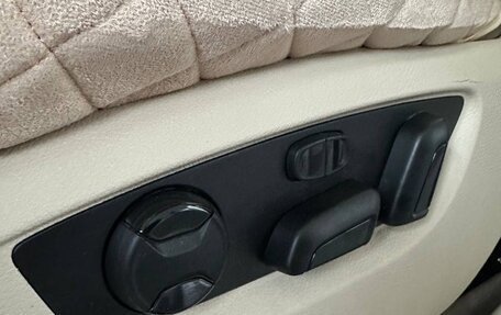 Volkswagen Touareg III, 2011 год, 2 300 000 рублей, 12 фотография