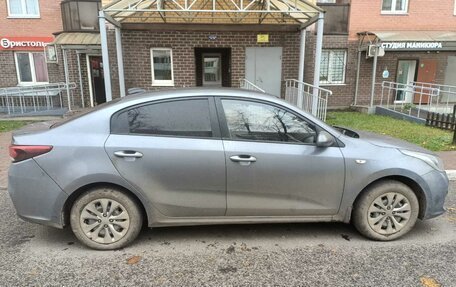 KIA Rio IV, 2017 год, 950 000 рублей, 6 фотография