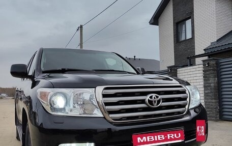 Toyota Land Cruiser 200, 2011 год, 3 430 000 рублей, 2 фотография
