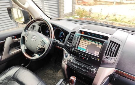 Toyota Land Cruiser 200, 2011 год, 3 430 000 рублей, 10 фотография