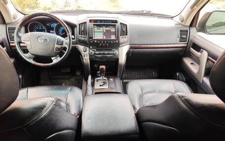 Toyota Land Cruiser 200, 2011 год, 3 430 000 рублей, 12 фотография