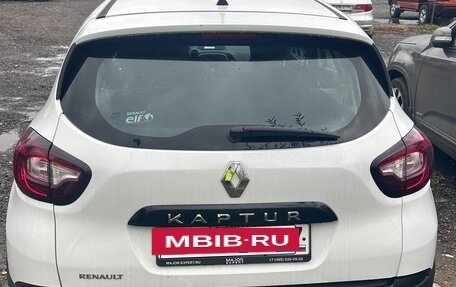 Renault Kaptur I рестайлинг, 2018 год, 900 000 рублей, 4 фотография