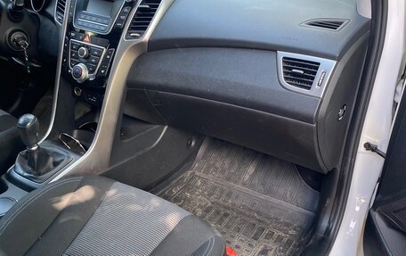 Hyundai i30 II рестайлинг, 2013 год, 1 100 000 рублей, 8 фотография