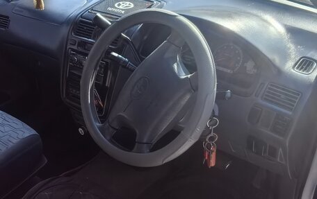 Toyota Ipsum II, 1997 год, 515 000 рублей, 4 фотография