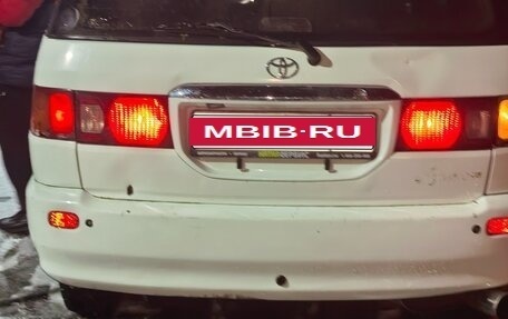 Toyota Ipsum II, 1997 год, 515 000 рублей, 2 фотография