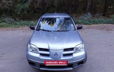 Mitsubishi Outlander III рестайлинг 3, 2005 год, 450 000 рублей, 8 фотография