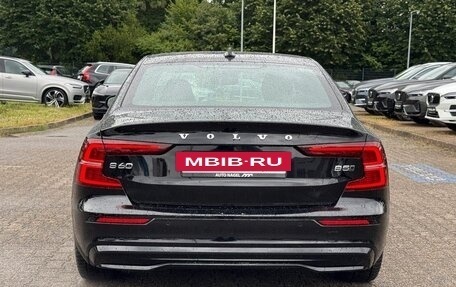 Volvo S60 III, 2024 год, 4 850 000 рублей, 2 фотография