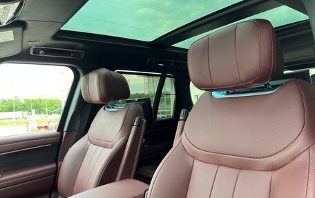 Land Rover Range Rover IV рестайлинг, 2025 год, 30 600 000 рублей, 9 фотография