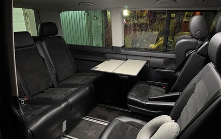 Volkswagen Multivan T6 рестайлинг, 2019 год, 5 500 000 рублей, 13 фотография