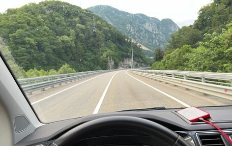 Volkswagen Multivan T6 рестайлинг, 2019 год, 5 500 000 рублей, 9 фотография