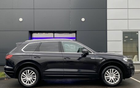Volkswagen Touareg III, 2018 год, 4 899 000 рублей, 4 фотография
