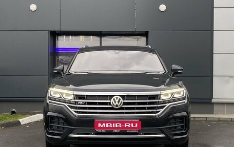 Volkswagen Touareg III, 2018 год, 4 899 000 рублей, 2 фотография