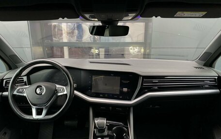 Volkswagen Touareg III, 2018 год, 4 899 000 рублей, 13 фотография