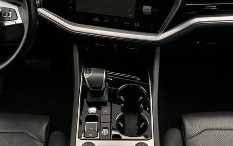 Volkswagen Touareg III, 2018 год, 4 899 000 рублей, 15 фотография