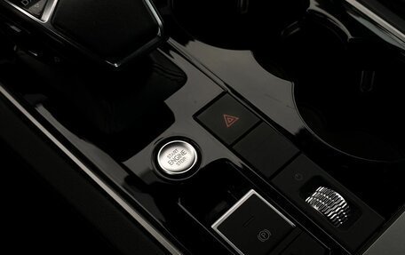 Volkswagen Touareg III, 2018 год, 4 899 000 рублей, 19 фотография