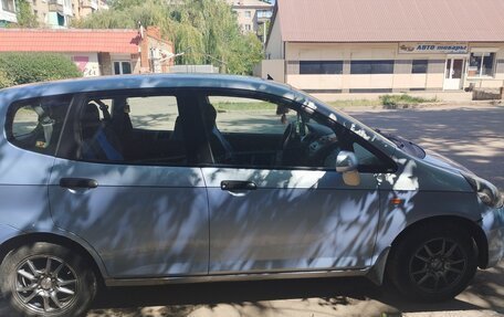 Honda Jazz I рестайлинг, 2003 год, 500 000 рублей, 2 фотография